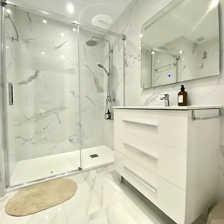 Duque 80 By United Renters Apartment